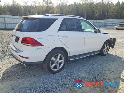 Trzecie zdjęcie samochodu z tyłu: 2017 MERCEDES-BENZ GLE 350 4MATIC VIN:4JGDA5HB7HA968793 - miniatura