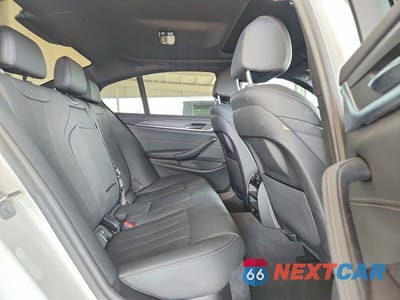 Zdjęcie 10 z 12 samochodu: 2023 BMW 530 I VIN:WBA53BH07PCM01550 - miniatura