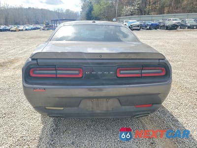 Zdjęcie 6 z 12 samochodu: 2018 DODGE CHALLENGER SXT VIN:2C3CDZAG1JH294740 - miniatura
