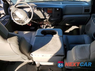 Zdjęcie 8 z 11 samochodu: 2002 FORD F250 SUPER DUTY VIN:1FTNW21F72EB49675 - miniatura