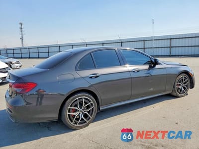 Trzecie zdjęcie samochodu z tyłu: 2022 MERCEDES-BENZ E 350 VIN:W1KZF8DB2NB050691 - miniatura