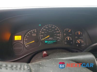 Zdjęcie 9 z 13 samochodu: 2001 CHEVROLET SUBURBAN K1500 VIN:1GNFK16T71J228141 - miniatura