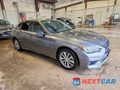 Czwarte zdjęcie samochodu z boku: 2018 INFINITI Q50 2.0T PURE VIN:JN1CV7AP8JM241188 - miniatura