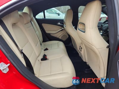 Zdjęcie 10 z 11 samochodu: 2016 MERCEDES-BENZ CLA 250 VIN:WDDSJ4EB0GN328710 - miniatura