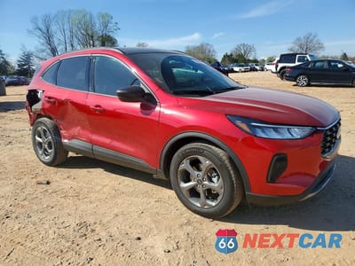 Czwarte zdjęcie samochodu z boku: 2026 FORD ESCAPE ST LINE VIN:1FMCU0MN8TUA22263 - miniatura