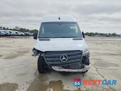 Piąte zdjęcie samochodu w środku: 2023 MERCEDES-BENZ SPRINTER 2500 VIN:W1Y40CHY6PT156206 - miniatura