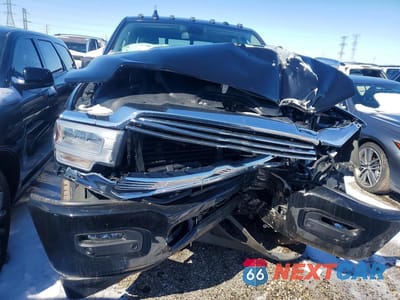 Piąte zdjęcie samochodu w środku: 2024 RAM 2500 LARAMIE VIN:3C6UR5FJXRG134860 - miniatura