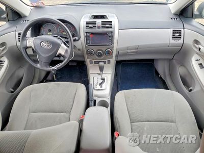 Zdjęcie 8 z 12 samochodu: 2013 TOYOTA COROLLA LE VIN:2T1BU4EE1DC963168 - miniatura