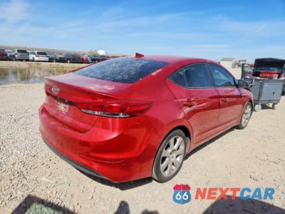 Trzecie zdjęcie samochodu z tyłu: 2017 HYUNDAI ELANTRA SE VIN:5NPD84LF0HH128853 - miniatura