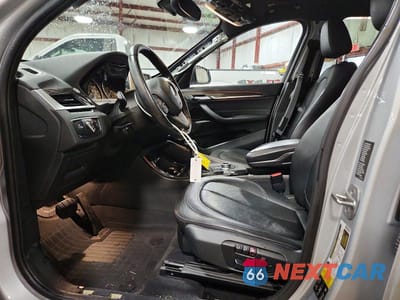 Zdjęcie 7 z 13 samochodu: 2016 BMW X1 XDRIVE28I VIN:WBXHT3Z36G4A50497 - miniatura