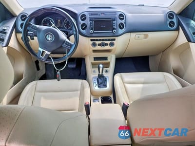 Zdjęcie 8 z 12 samochodu: 2014 VOLKSWAGEN TIGUAN S VIN:WVGAV3AX9EW505134 - miniatura