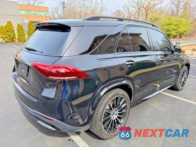 Trzecie zdjęcie samochodu z tyłu: 2022 MERCEDES-BENZ GLE 350 4MATIC VIN:4JGFB4KB1NA638927 - miniatura