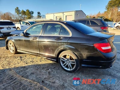 Drugie zdjęcie samochodu z przodu: 2014 MERCEDES-BENZ C 300 4MATIC VIN:WDDGF8AB6EA955050 - miniatura