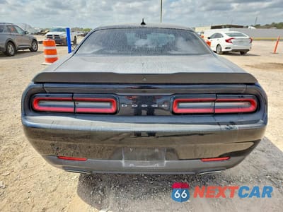 Zdjęcie 6 z 12 samochodu: 2016 DODGE CHALLENGER SXT VIN:2C3CDZAG9GH202430 - miniatura