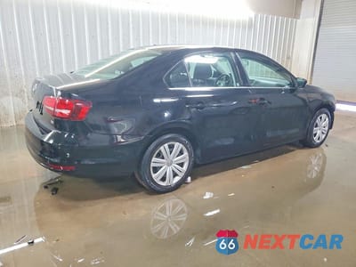 Trzecie zdjęcie samochodu z tyłu: 2017 VOLKSWAGEN JETTA S VIN:3VW2B7AJ2HM221589 - miniatura
