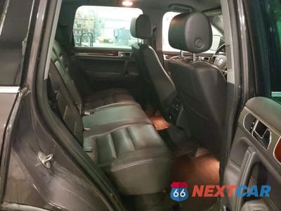 Zdjęcie 11 z 13 samochodu: 2010 VOLKSWAGEN TOUAREG V6 VIN:WVGBF7A91AD002584 - miniatura