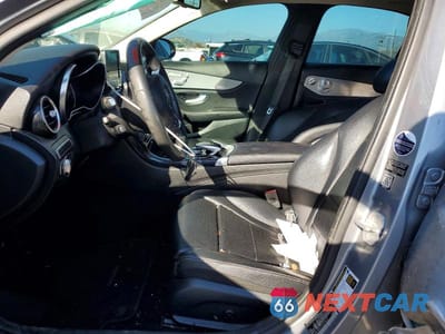 Zdjęcie 7 z 11 samochodu: 2015 MERCEDES-BENZ C 300 4MATIC VIN:55SWF4KB7FU015652 - miniatura