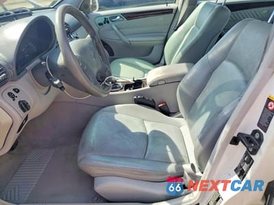 Zdjęcie 7 z 12 samochodu: 2004 MERCEDES-BENZ C 320 4MATIC VIN:WDBRF84J64F457033 - miniatura