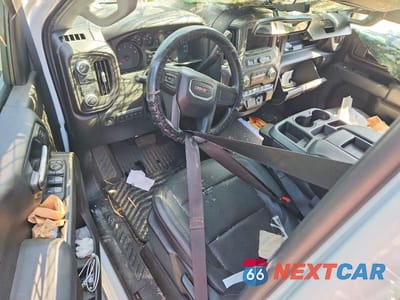 Zdjęcie 8 z 11 samochodu: 2020 GMC SIERRA K3500 VIN:1GT49SEY7LF233697 - miniatura