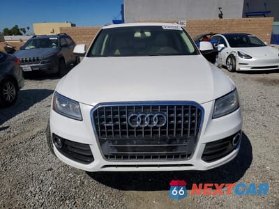 Piąte zdjęcie samochodu w środku: 2014 AUDI Q5 PREMIUM PLUS VIN:WA1LFAFPXEA013680 - miniatura
