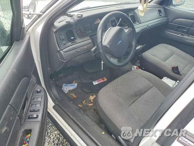 Zdjęcie 8 z 11 samochodu: 2010 FORD CROWN VICTORIA VIN:2FABP7BV9AX137873 - miniatura