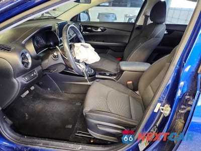 Zdjęcie 7 z 11 samochodu: 2019 KIA FORTE S VIN:3KPF34AD1KE025929 - miniatura