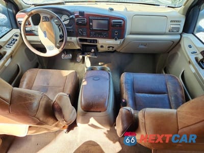 Zdjęcie 8 z 13 samochodu: 2006 FORD F350 SUPER DUTY VIN:1FTWW33P96EC20705 - miniatura