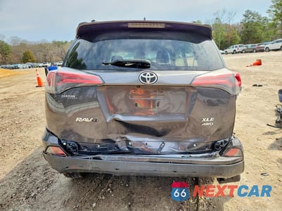 Zdjęcie 6 z 14 samochodu: 2018 TOYOTA RAV4 XLE VIN:JTMRFREV0JJ252180 - miniatura