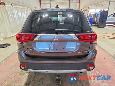 Zdjęcie 6 z 13 samochodu: 2017 MITSUBISHI OUTLANDER ES VIN:JA4AZ2A32HZ069725 - miniatura