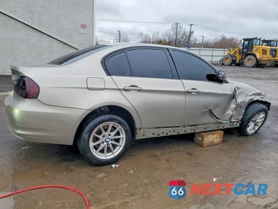 Trzecie zdjęcie samochodu z tyłu: 2010 BMW 328 I VIN:WBAPH7G53ANM49546 - miniatura