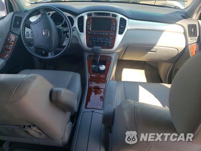 Zdjęcie 8 z 13 samochodu: 2007 TOYOTA HIGHLANDER HYBRID LIMITED VIN:JTEHW21A170042140 - miniatura
