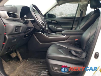 Zdjęcie 7 z 13 samochodu: 2022 TOYOTA HIGHLANDER XLE VIN:5TDGZRBH5NS206267 - miniatura