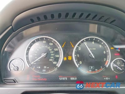 Zdjęcie 9 z 12 samochodu: 2016 BMW X5 XDRIVE50I VIN:5UXKR6C57G0J80269 - miniatura