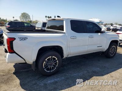 Trzecie zdjęcie samochodu z tyłu: 2025 TOYOTA TACOMA TRD SPORT VIN:3TMLB5JN1SM173833 - miniatura