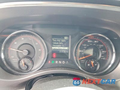 Zdjęcie 9 z 12 samochodu: 2011 DODGE CHARGER VIN:2B3CL3CGXBH586947 - miniatura