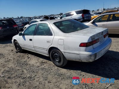 Drugie zdjęcie samochodu z przodu: 1998 TOYOTA CAMRY LE VIN:4T1BG22K2WU839949 - miniatura