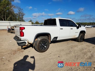 Trzecie zdjęcie samochodu z tyłu: 2021 CHEVROLET SILVERADO K2500 HEAVY DUTY LTZ VIN:1GC4YPEY1MF166421 - miniatura