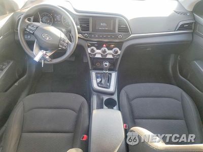 Zdjęcie 8 z 13 samochodu: 2019 HYUNDAI ELANTRA 4D VIN:KMHD74LF6KU812009 - miniatura