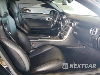 Zdjęcie 10 z 11 samochodu: 2012 MERCEDES-BENZ SLK 350 VIN:WDDPK5HA8CF012942 - miniatura