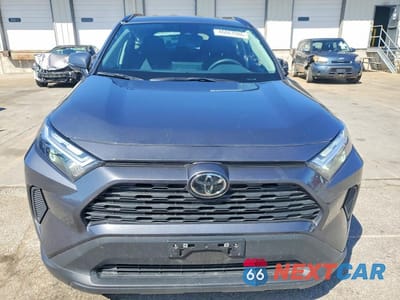 Piąte zdjęcie samochodu w środku: 2025 TOYOTA RAV4 XLE VIN:2T3P1RFV8SW554226 - miniatura