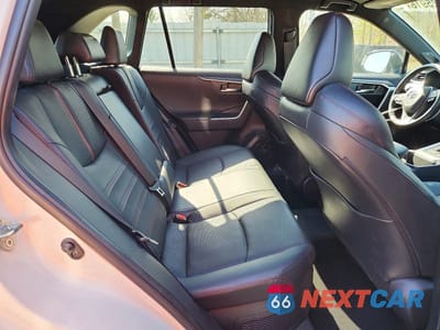 Zdjęcie 11 z 13 samochodu: 2022 TOYOTA RAV4 PRIME XSE VIN:JTMFB3FV3ND099311 - miniatura