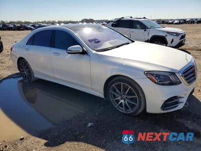 Czwarte zdjęcie samochodu z boku: 2018 MERCEDES-BENZ S 560 VIN:WDDUG8DB5JA414691 - miniatura