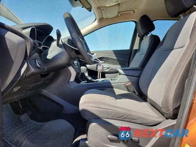 Zdjęcie 7 z 12 samochodu: 2017 FORD ESCAPE SE VIN:1FMCU0GD4HUC39416 - miniatura