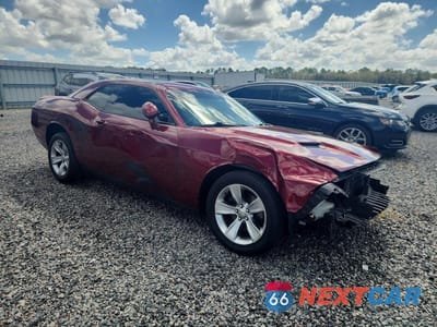 Czwarte zdjęcie samochodu z boku: 2021 DODGE CHALLENGER SXT VIN:2C3CDZAG8MH538582 - miniatura