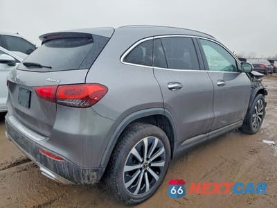 Trzecie zdjęcie samochodu z tyłu: 2021 MERCEDES-BENZ GLA 250 4MATIC VIN:W1N4N4HB4MJ117671 - miniatura