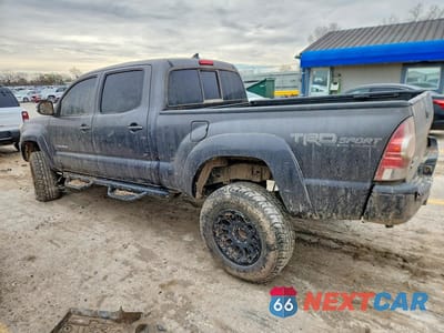 Drugie zdjęcie samochodu z przodu: 2015 TOYOTA TACOMA V6 VIN:3TMMU4FNXFM083362 - miniatura
