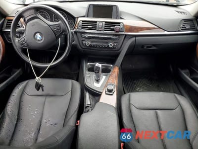Zdjęcie 8 z 12 samochodu: 2013 BMW 328 XI VIN:WBA3B3C51DF540330 - miniatura