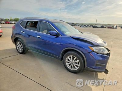 Czwarte zdjęcie samochodu z boku: 2020 NISSAN ROGUE SV VIN:KNMAT2MT6LP543022 - miniatura