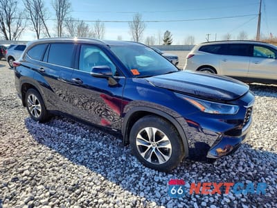 Czwarte zdjęcie samochodu z boku: 2024 TOYOTA HIGHLANDER HYBRID XLE VIN:5TDKBRCH8RS631694 - miniatura