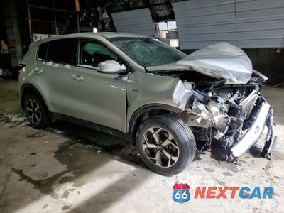 Czwarte zdjęcie samochodu z boku: 2020 KIA SPORTAGE LX VIN:KNDPMCAC3L7784831 - miniatura